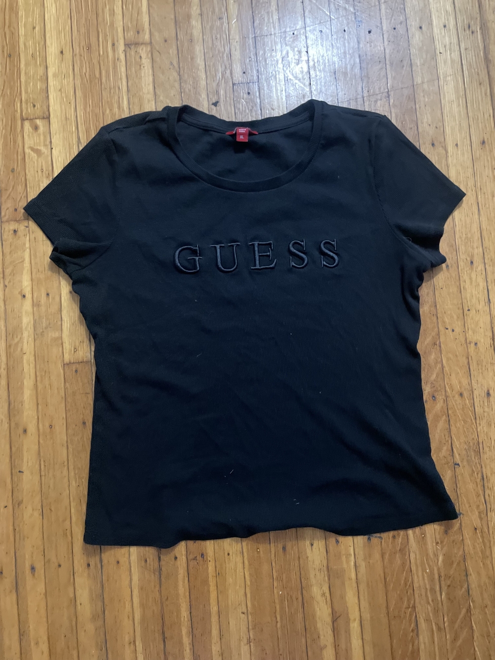 GUESS Black Short-Sleeve Embroidered Logo Tee